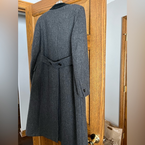 Ladies Brooks Brothers Chesterfield Tweed Herringbone Coat- size 8 - Picture 4 of 16